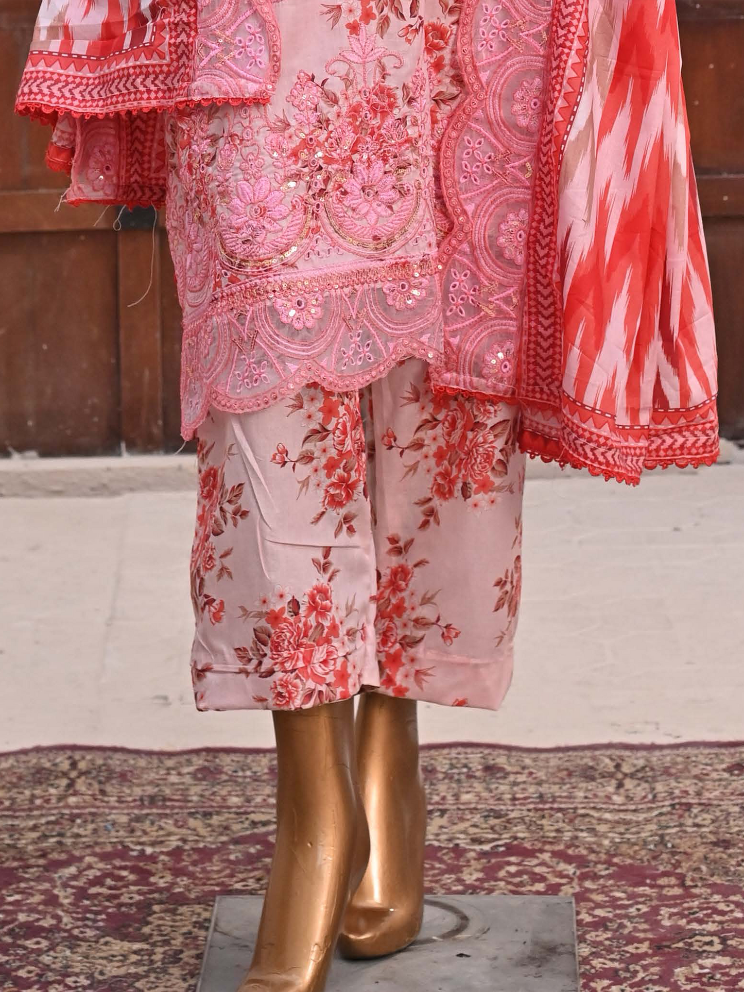 Bin Saeed Lawn 3pc Floral Romance